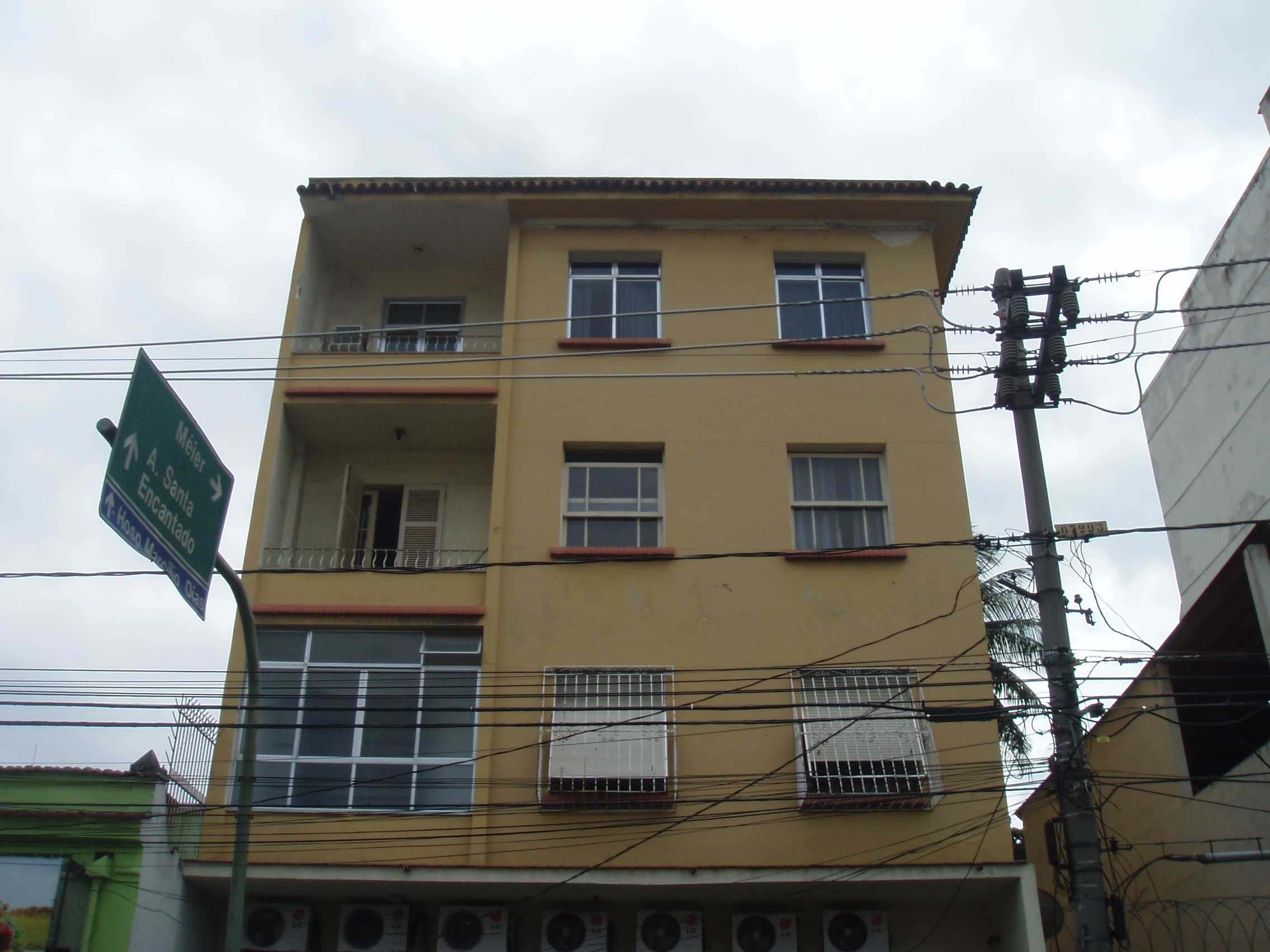 Leia mais sobre o artigo Lins de Vasconcelos – 3 qtos – Rua Rua Lins de Vasconcelos. (Apartamento Padrão)