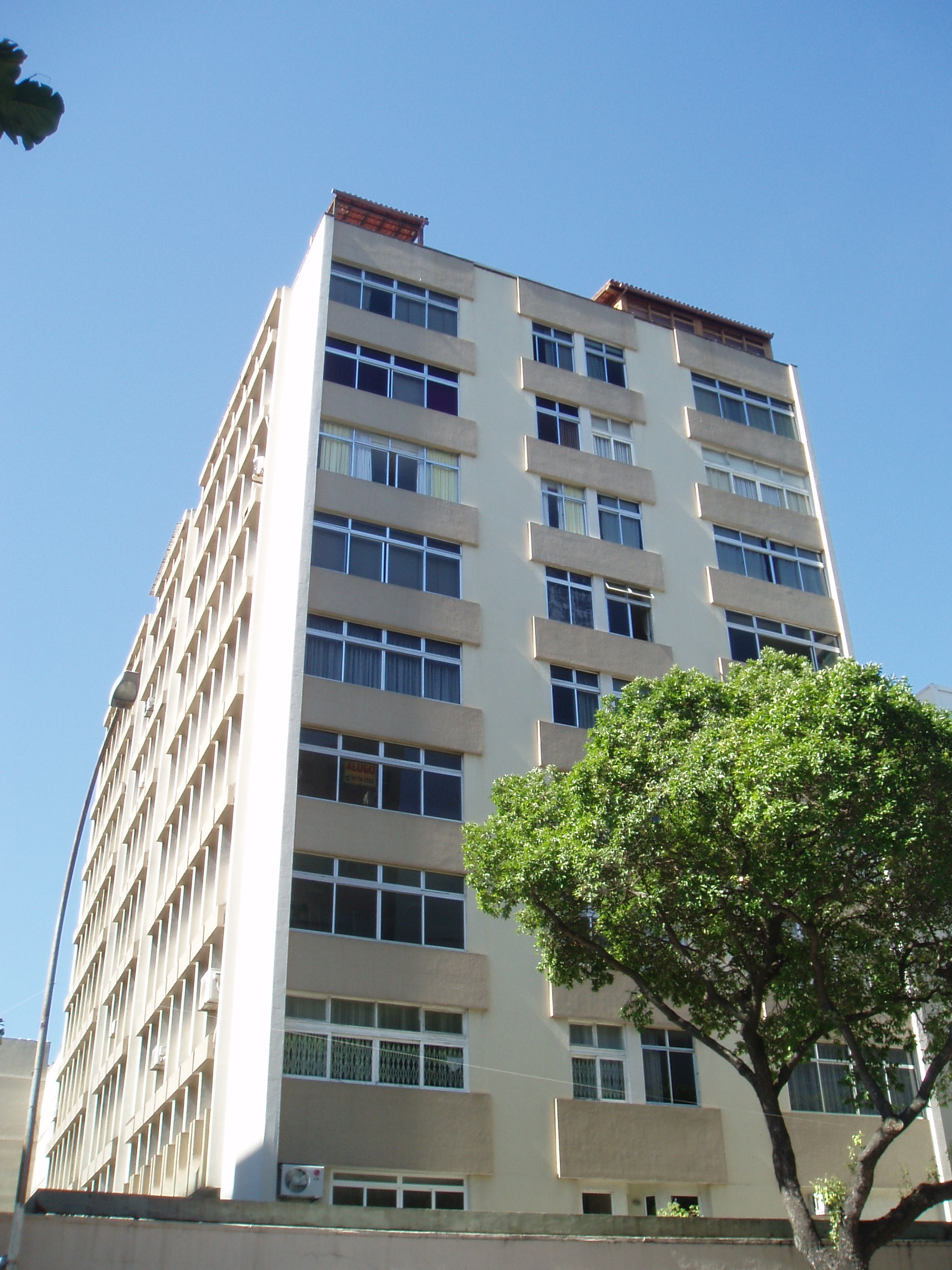 Leia mais sobre o artigo Ipanema – 3 qtos – Rua Prudente de Morais. (Apartamento Cobertura)