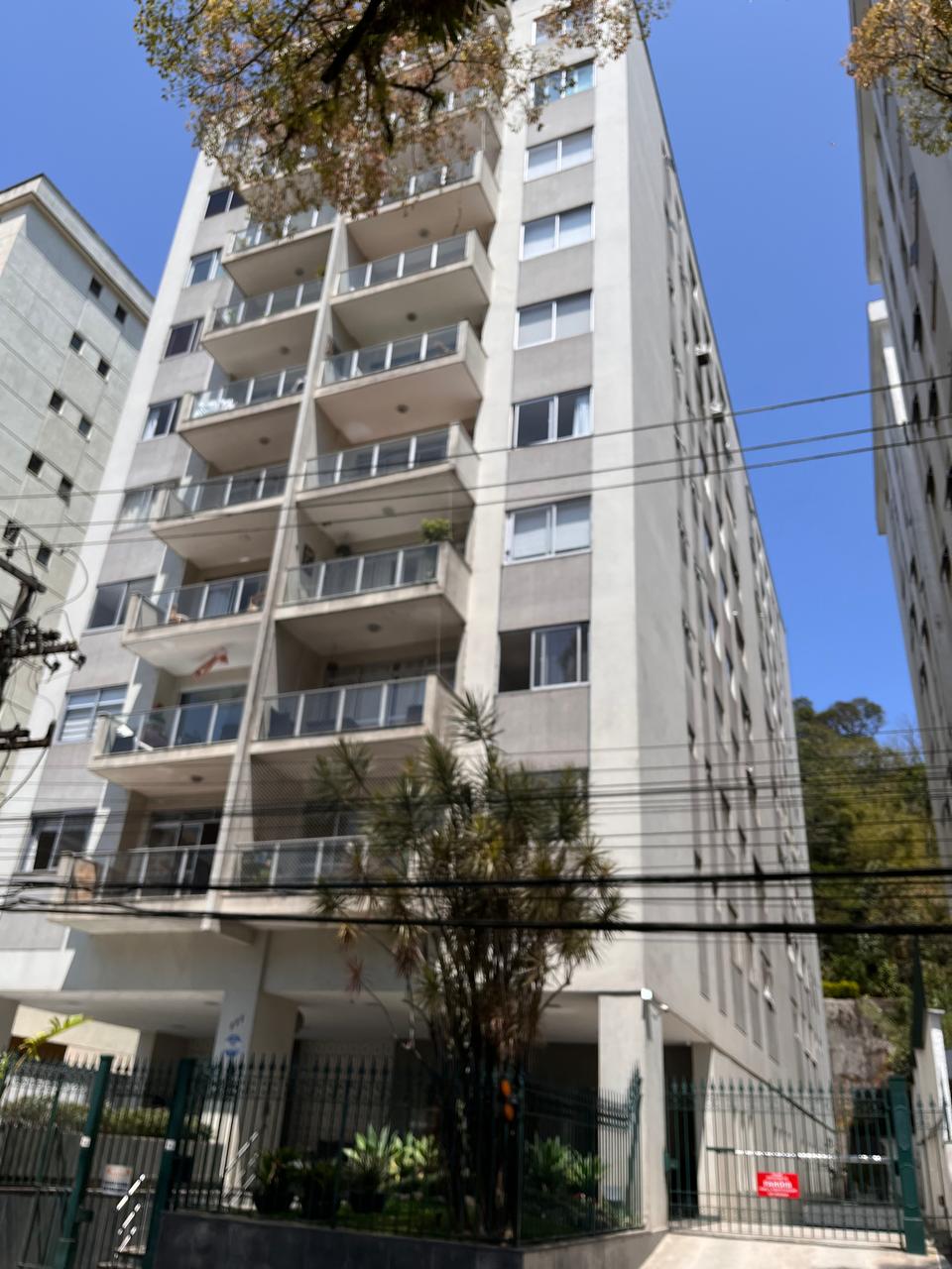 Leia mais sobre o artigo Petrópolis – 3 quartos – Roberto da Silveira, 111 apto 303 – Apartamento padrão